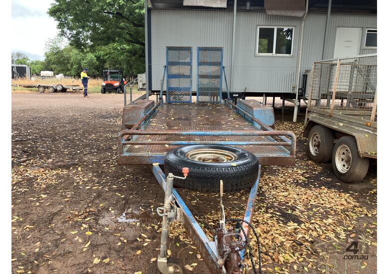 caption 2008 Custom Plant Trailer