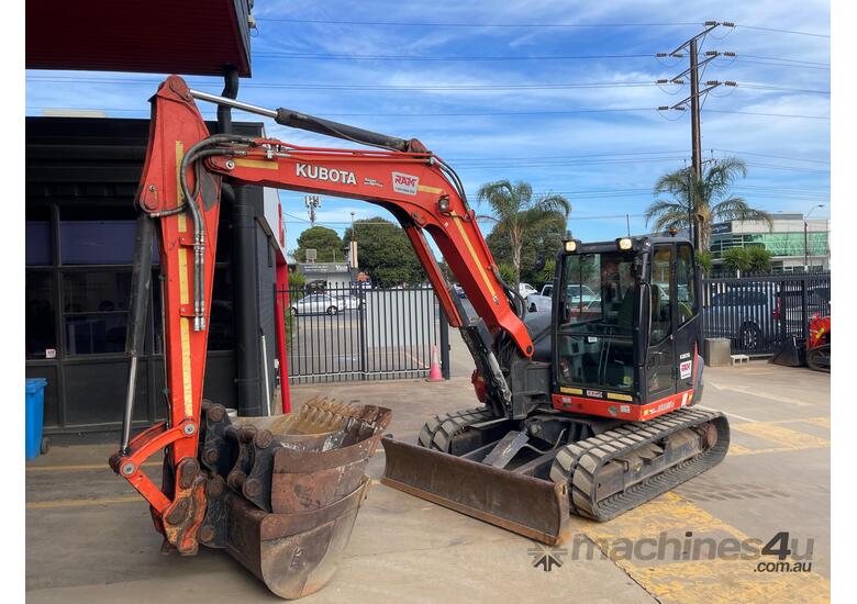 2018 Kubota KX080-3 Excavator (EX112)
