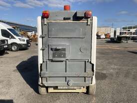 Kubota Mini Road Sweeper - picture2' - Click to enlarge