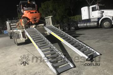 2.9m 3Tonne Heavy Duty Rubber Tyre,Rubber Track Machinery Loading Ramps