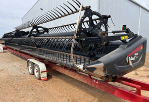 MacDon D65 Header Front Harvester/Header