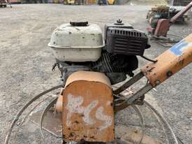 Master finish walk behind concrete trowel - picture1' - Click to enlarge