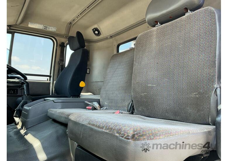 2002 Nissan UD CK320 Prime Mover