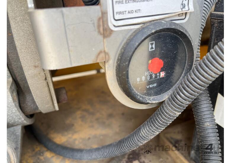 2007 Bonne Engineering Australia Trailer Mounted Broom