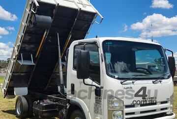 Isuzu NPR200 Medium 4x2 PTO Tipper. Ex Council