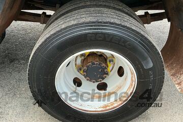 2018 Isuzu FRR 110-260 Caged Tabletop