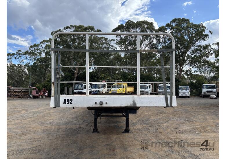 1985 Freighter 45ft Flat Top Tri-Axle Trailer