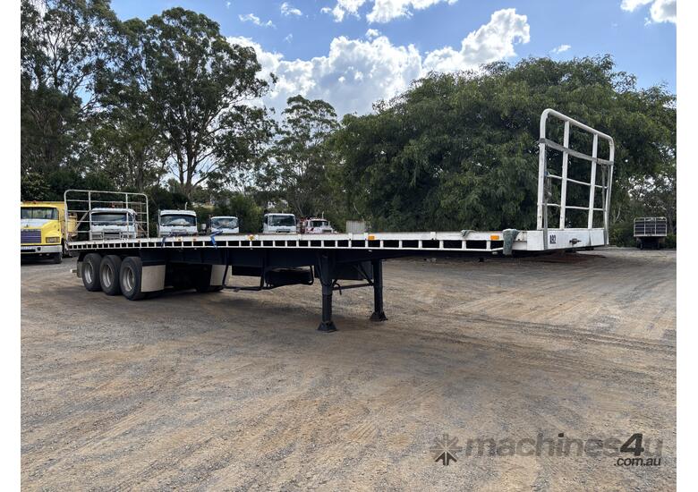 1985 Freighter 45ft Flat Top Tri-Axle Trailer