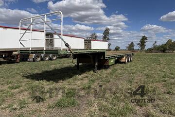 Barker 1994   Step Deck Trailer