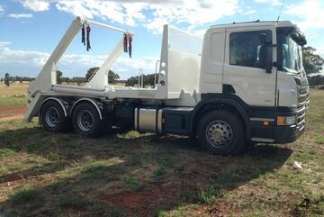 Cayvol   - JWS 160 Skip Loader