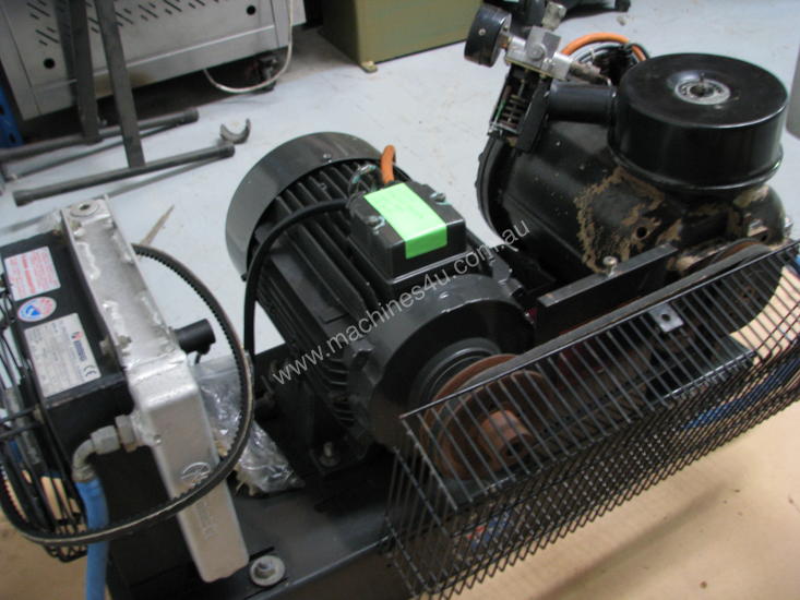 caption Air Compressor Motor Intercooler 5.5kW (FOR PARTS)