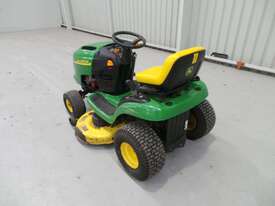 John Deere L111 Ride On Mower - picture1' - Click to enlarge