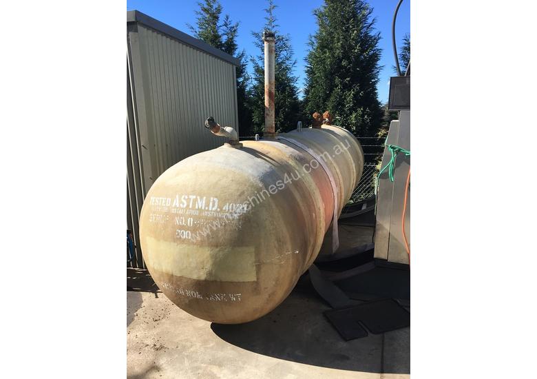 Used Fibreglass Tank 5000L Fibreglass Tank Fibreglass Tanks in