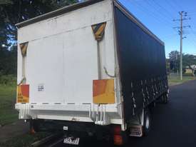 Curtainsider truck - picture2' - Click to enlarge