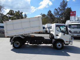 2010 Hino 300 SERIES 716 HIGH SIDE TIPPER  - picture2' - Click to enlarge