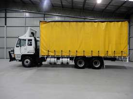 Mitsubishi FV458 Curtainsider Truck - picture0' - Click to enlarge