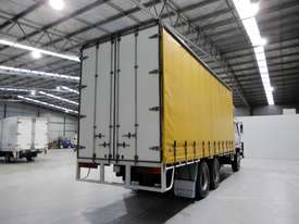 Mitsubishi FV458 Curtainsider Truck - picture1' - Click to enlarge