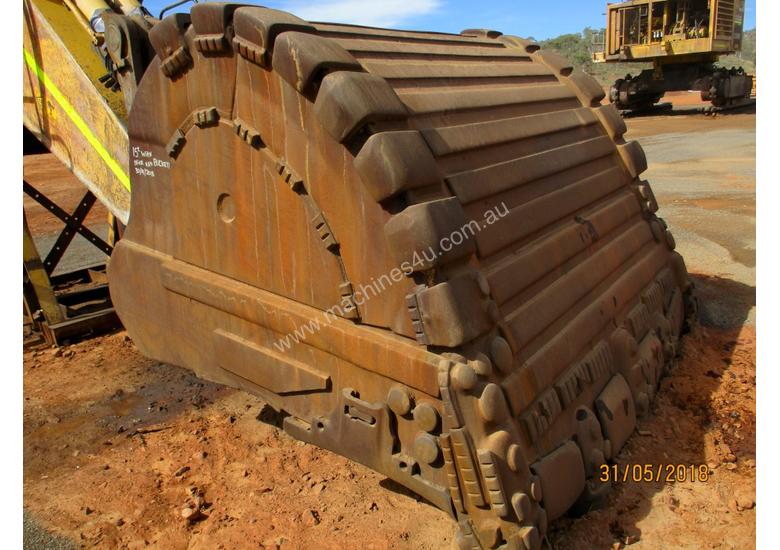 caption Komatsu PC1250-8 Excavator