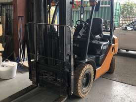 Used 8FG25 Forklift 2.5 tonne FOR SALE - picture0' - Click to enlarge