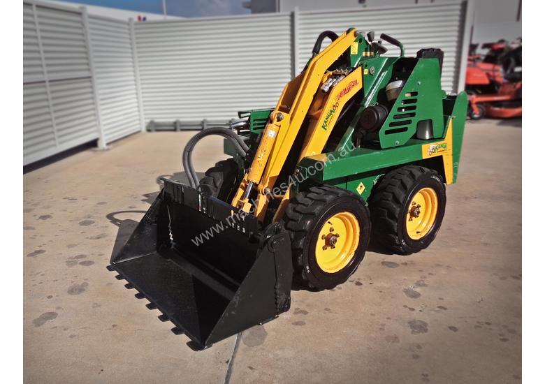 caption DA625 Kanga Loader + 4in1 Bucket