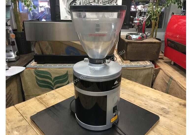 Click to view full size photos MAHLKONIG K30 VARIO AIR SILVER ESPRESSO COFFEE GRINDER MACHINE CAFE
