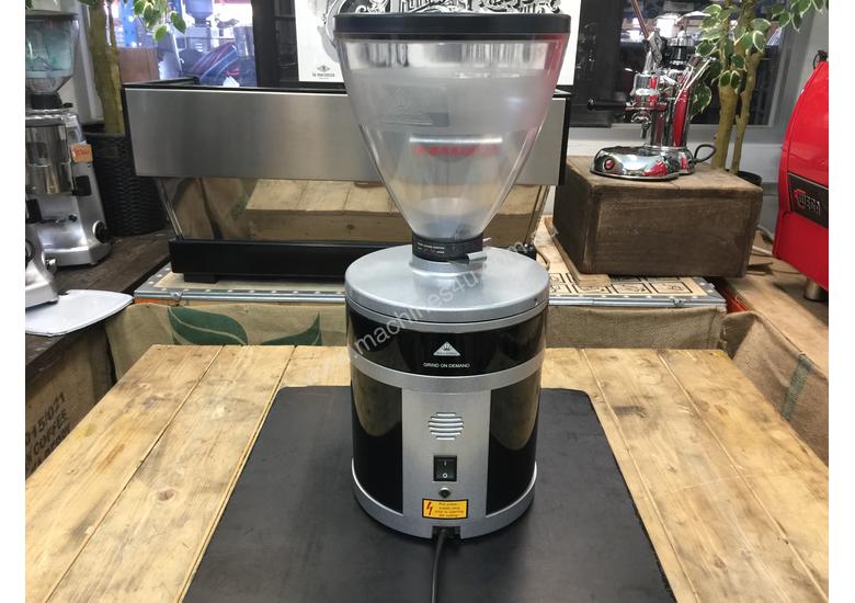 Click to view full size photos MAHLKONIG K30 VARIO AIR SILVER ESPRESSO COFFEE GRINDER MACHINE CAFE
