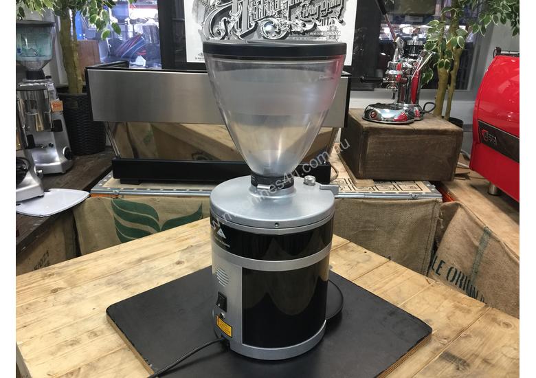 Click to view full size photos MAHLKONIG K30 VARIO AIR SILVER ESPRESSO COFFEE GRINDER MACHINE CAFE
