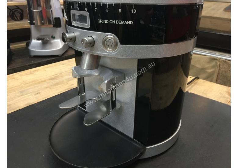 Click to view full size photos MAHLKONIG K30 VARIO AIR SILVER ESPRESSO COFFEE GRINDER MACHINE CAFE