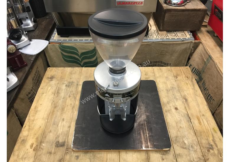 Click to view full size photos MAHLKONIG K30 VARIO AIR SILVER ESPRESSO COFFEE GRINDER MACHINE CAFE