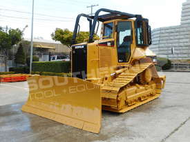 D5N XL Bulldozer with screens & sweeps DOZCATM - picture0' - Click to enlarge