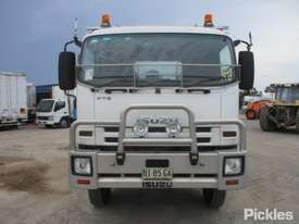 2009 Isuzu FTS - picture1' - Click to enlarge