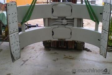 Cascade Rotating Fork Clamps Paper Roll