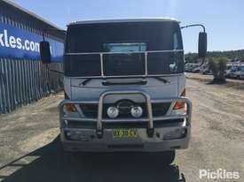 2004 Hino FD - picture1' - Click to enlarge
