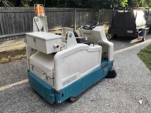 Sweeper Tennant 6200