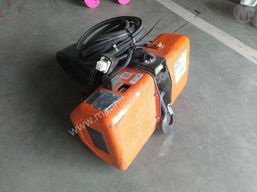 Hitachi 1T Electric Chain Block