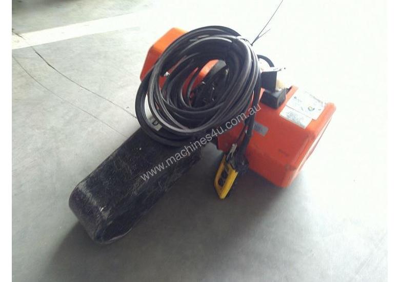 Used Hitachi Hitachi 1T Electric Chain Block Chain Block in , Listed