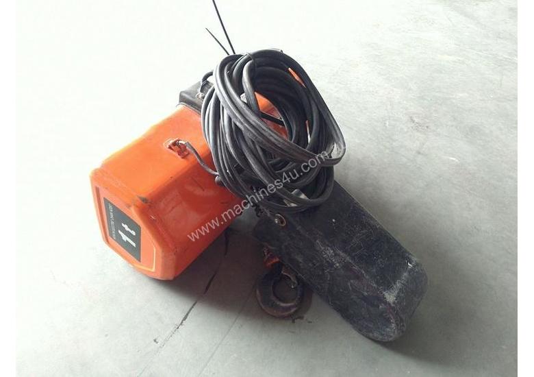 Used Hitachi Hitachi 1T Electric Chain Block Chain Block in , Listed