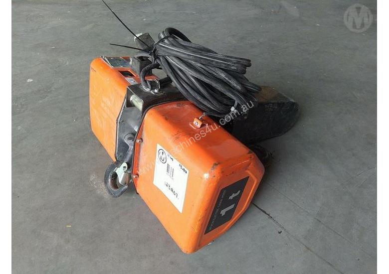 Used Hitachi Hitachi 1T Electric Chain Block Chain Block in , Listed