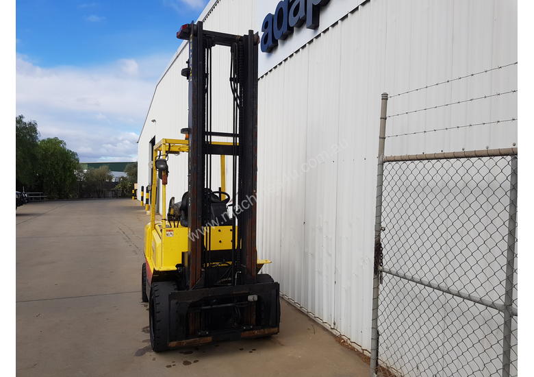 caption 3.0T LPG Counterbalance Forklift