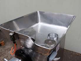 Mincer - picture1' - Click to enlarge