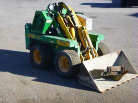 Kanga G524 Stand-On Mini Loader (GA973) - picture1' - Click to enlarge