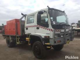2001 Isuzu FTS - picture0' - Click to enlarge