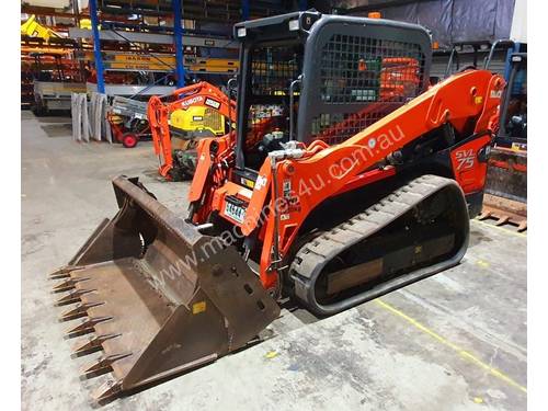 KUBOTA SVL75 TRACK LOADER IN EXCELLENT CONDITION WITH LOW 790 HOURS. 2017 MODEL 