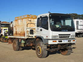 2001 Isuzu FTS 750 4x4 Flat bed w/Tanks - picture0' - Click to enlarge
