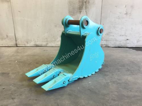 UNUSED 320MM TOOTHED DIGGING BUCKET SUIT 3-4T EXCAVATOR E058