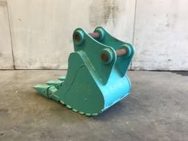 UNUSED 320MM TOOTHED DIGGING BUCKET SUIT 3-4T EXCAVATOR E058 - picture2' - Click to enlarge