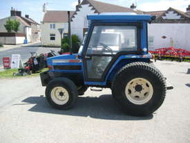 iseki 530 4wd tractor - picture1' - Click to enlarge