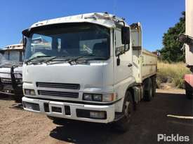 2001 Mitsubishi FV547 - picture1' - Click to enlarge