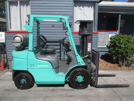 2.5 ton Mitsubishi Container Mast Used Forklift #1494 - picture0' - Click to enlarge