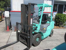 2.5 ton Mitsubishi Container Mast Used Forklift #1494 - picture0' - Click to enlarge